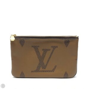 Crossbody Luxury Designer By Louis Vuitton, Size: Small